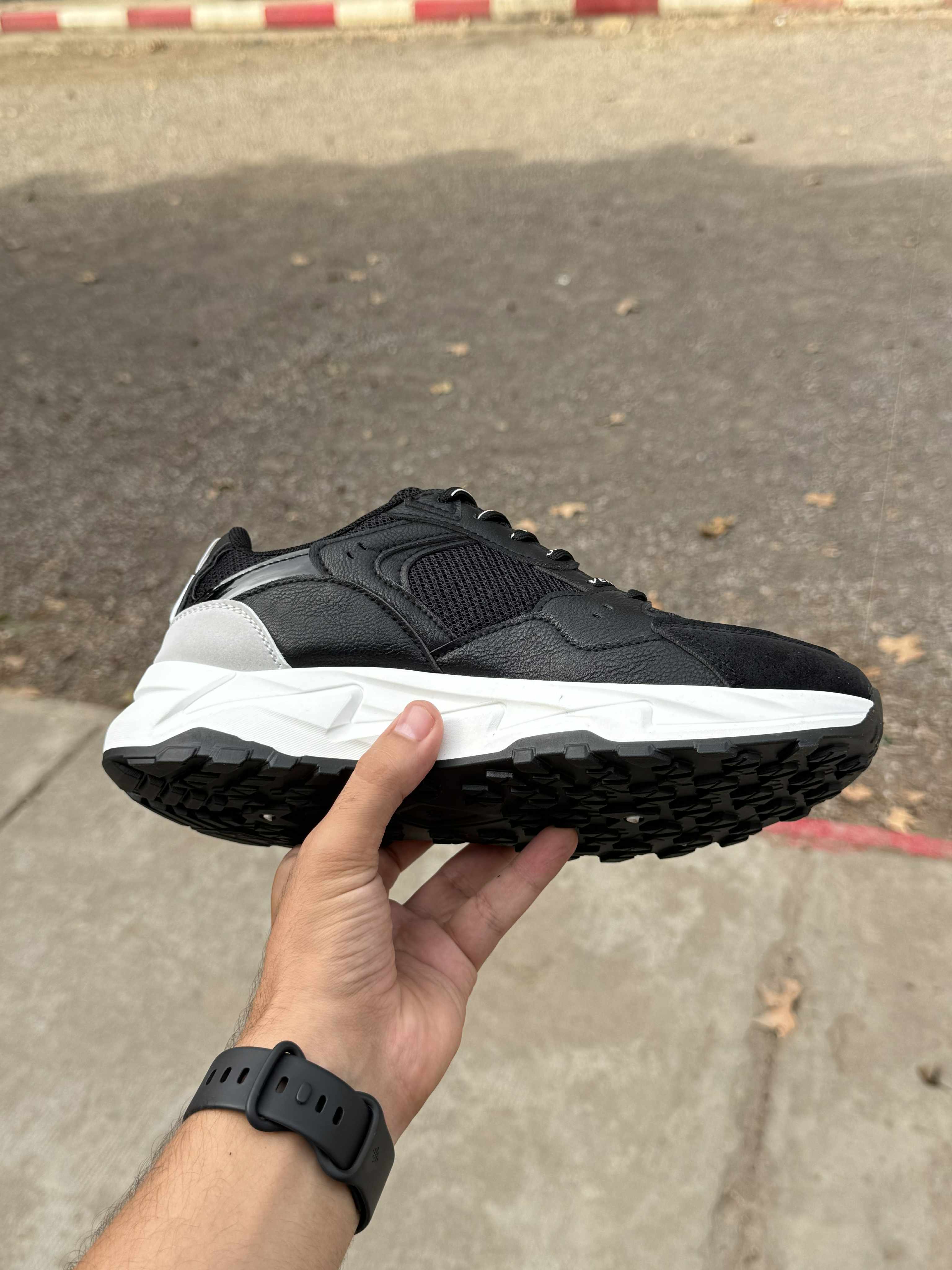 sketchers venom noir +