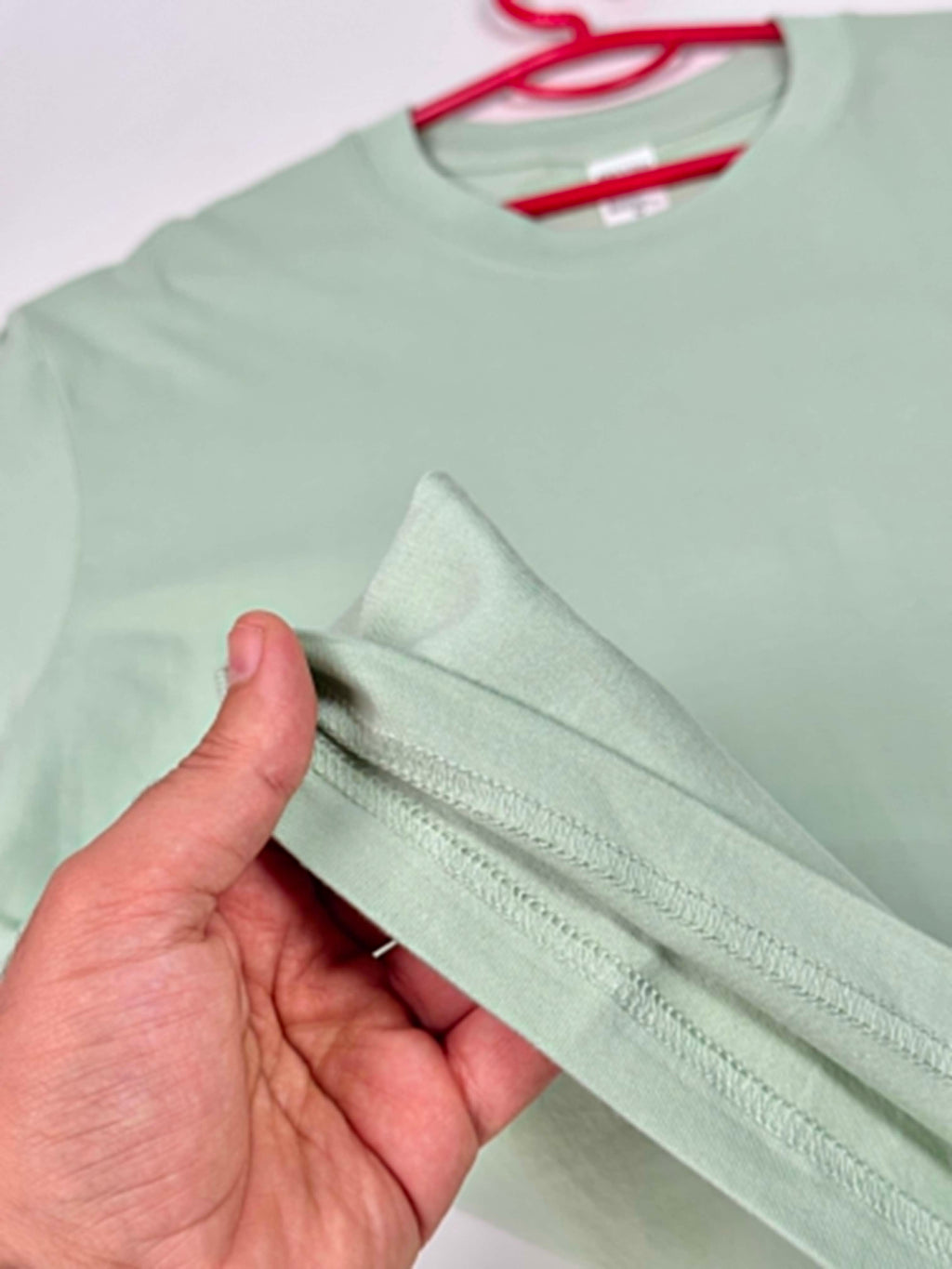 Semi Oversize pastel green shirt (vert pastel)