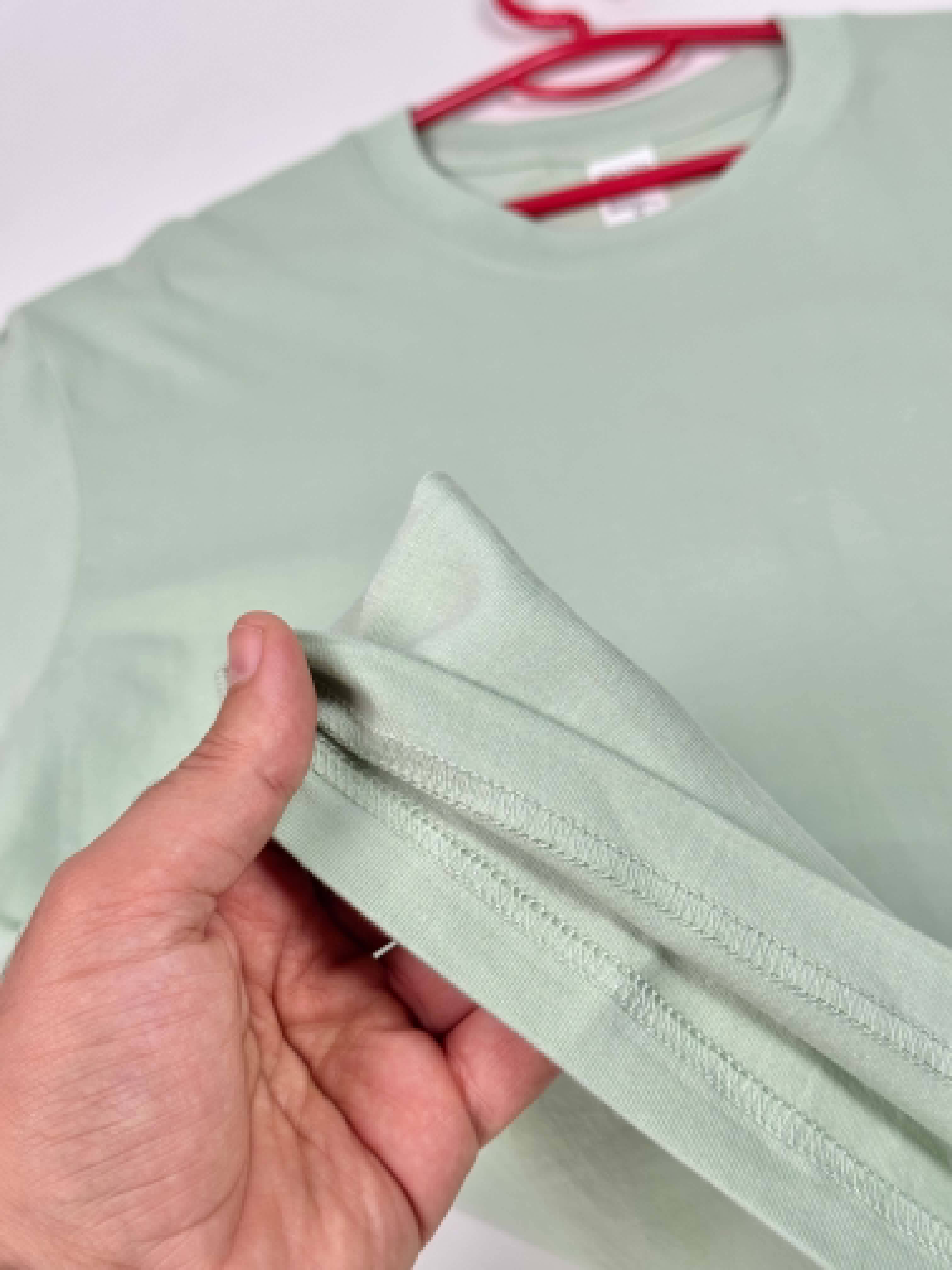 Semi Oversize pastel green shirt (vert pastel)