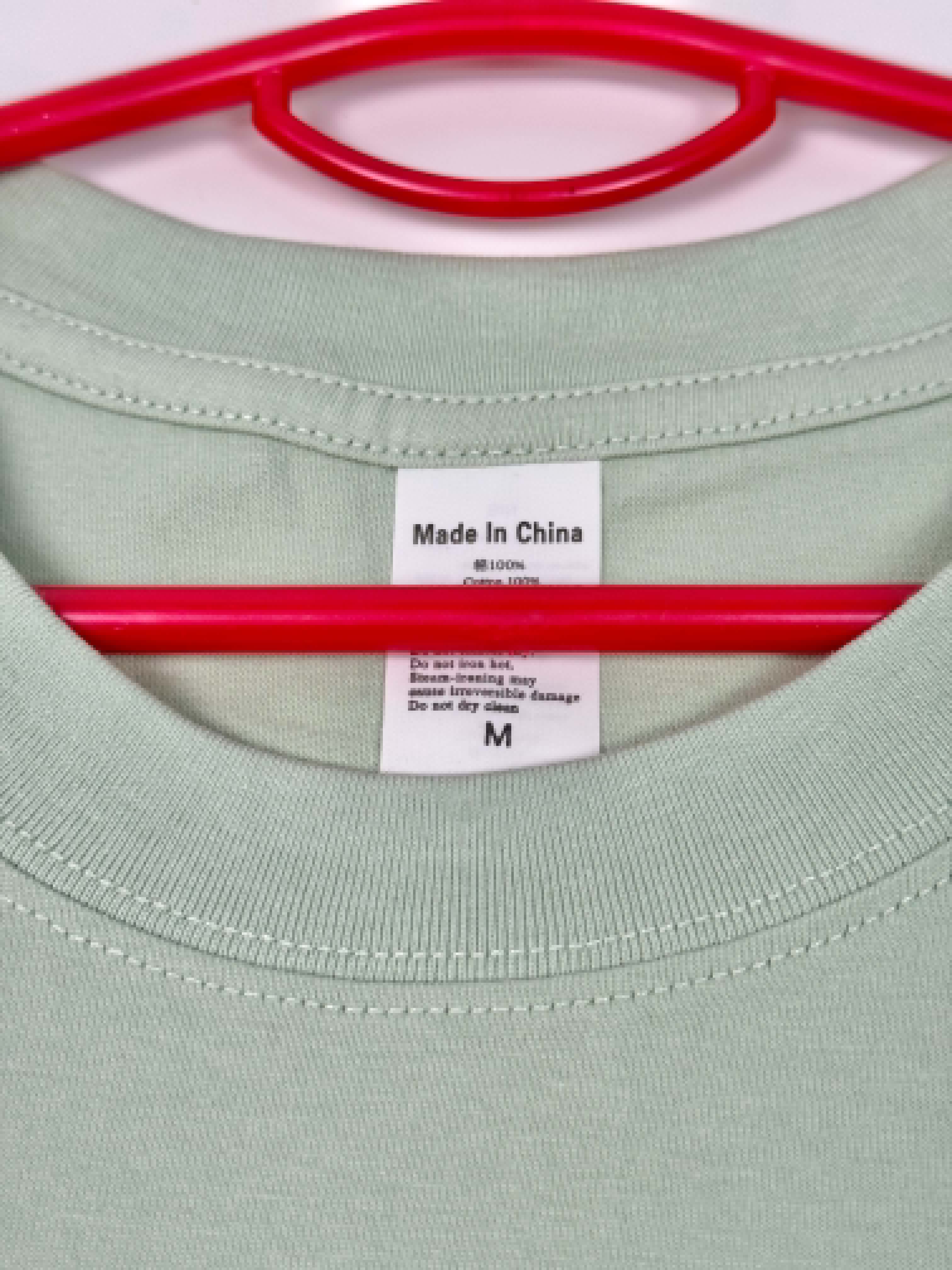 Semi Oversize pastel green shirt (vert pastel)