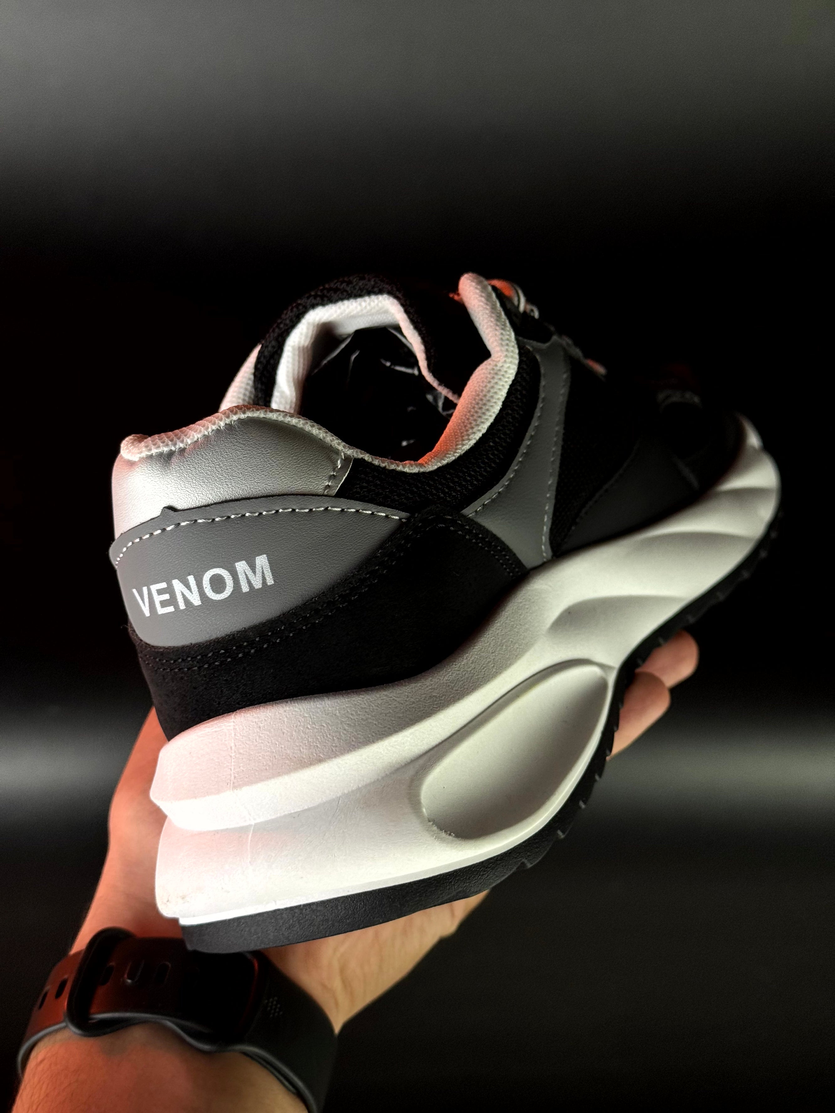 peak venom noir