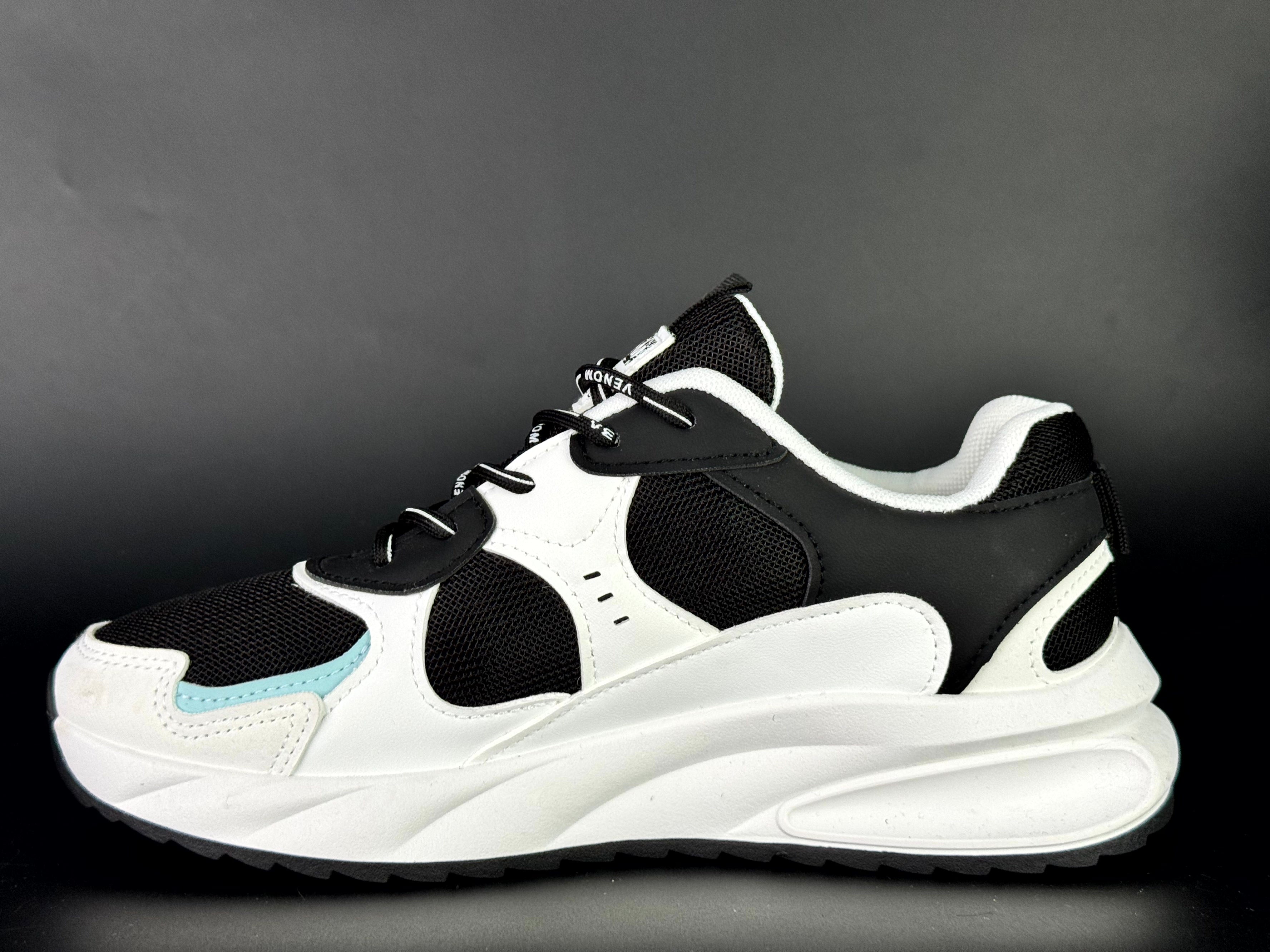 sketchers II noir