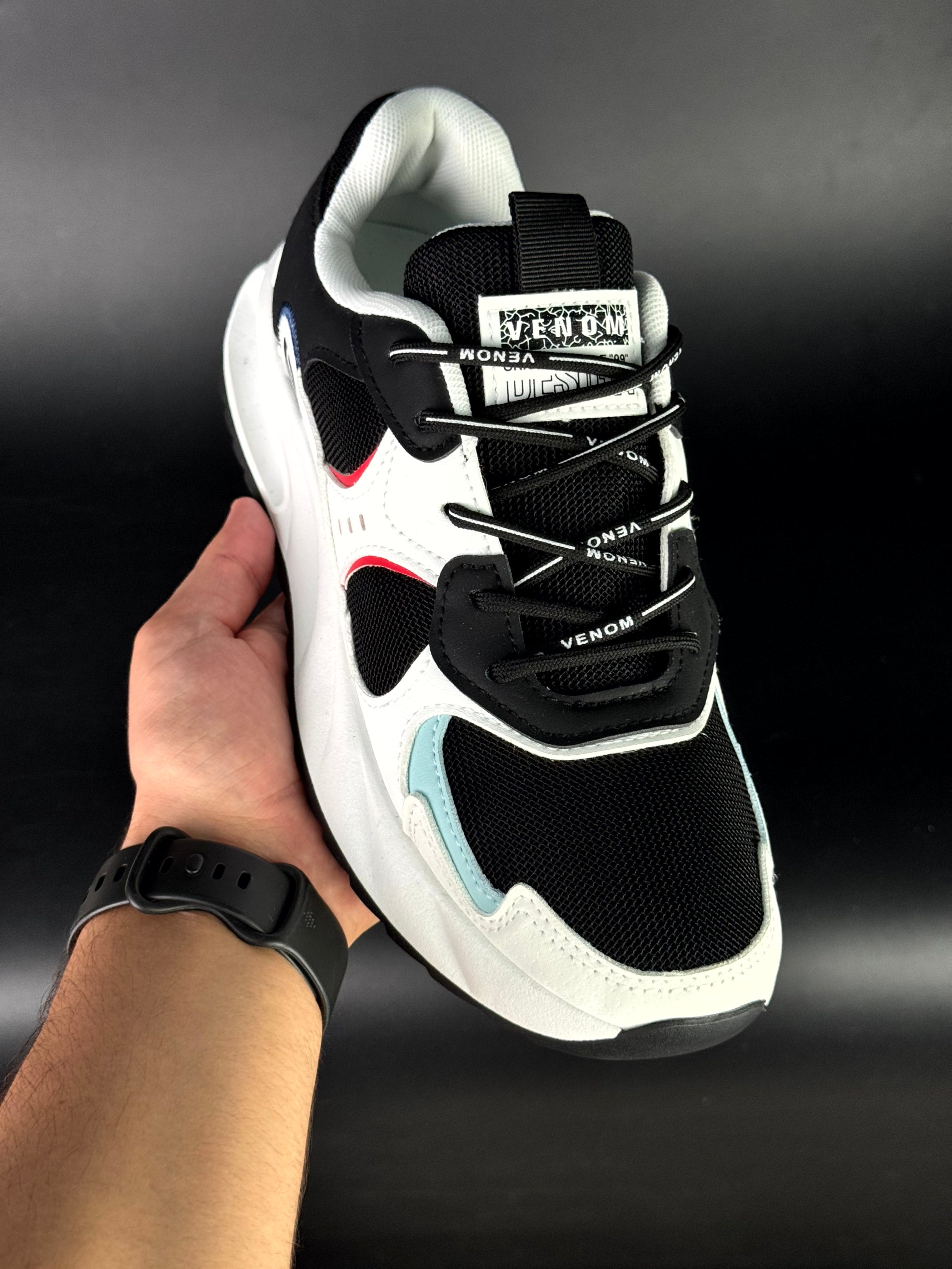 sketchers II noir