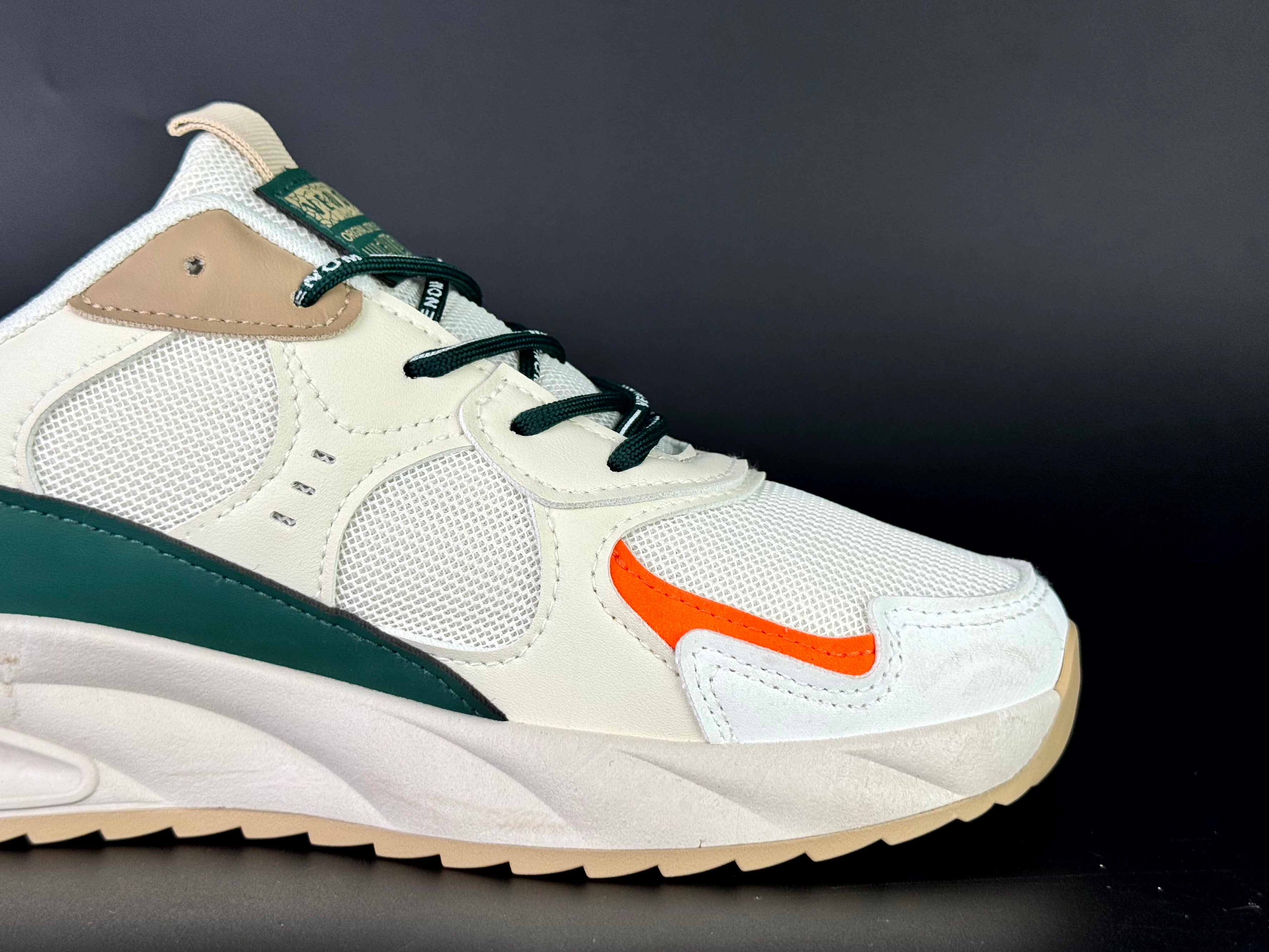 sketchers II beige