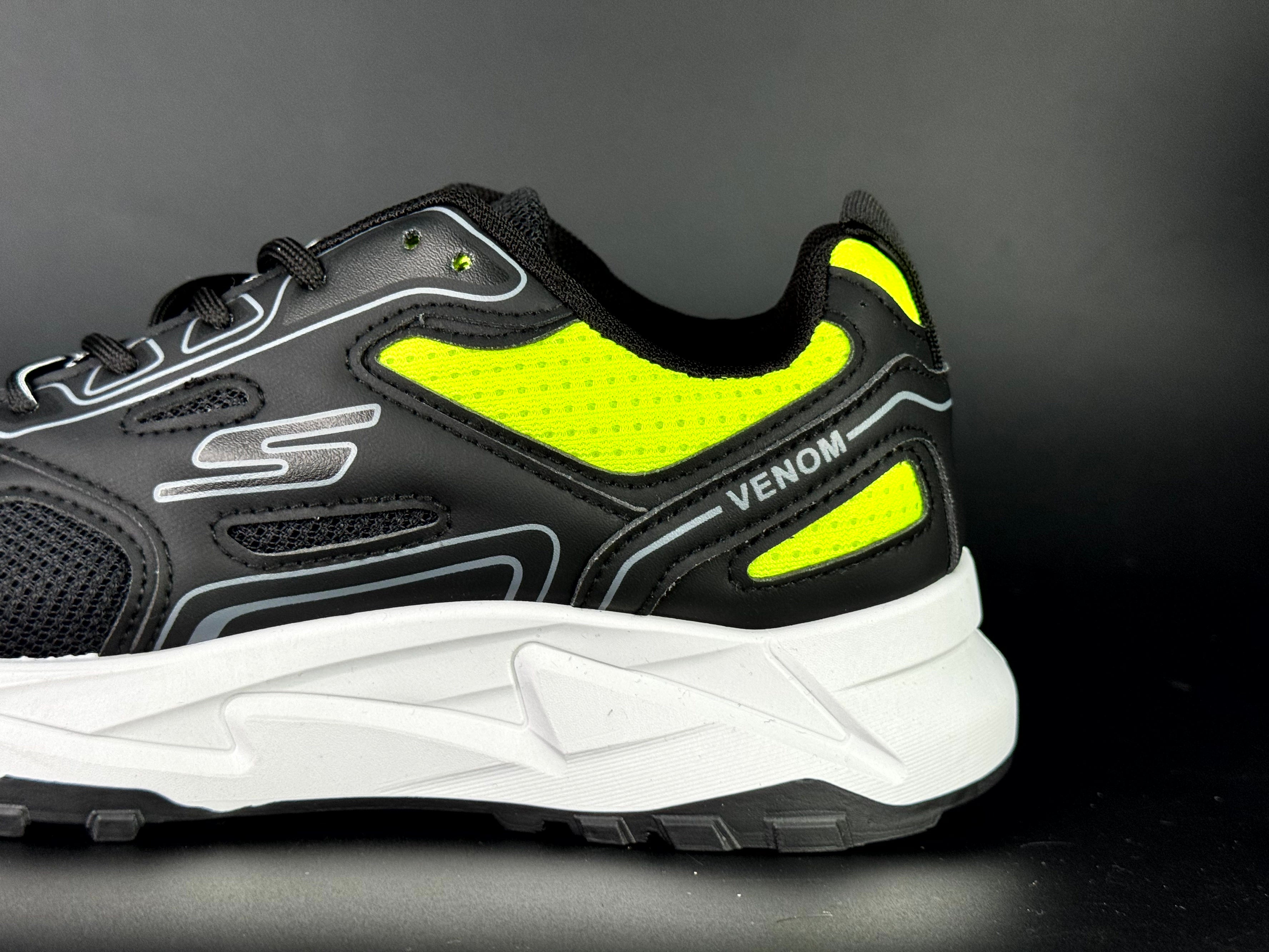 sketchers venom III noir