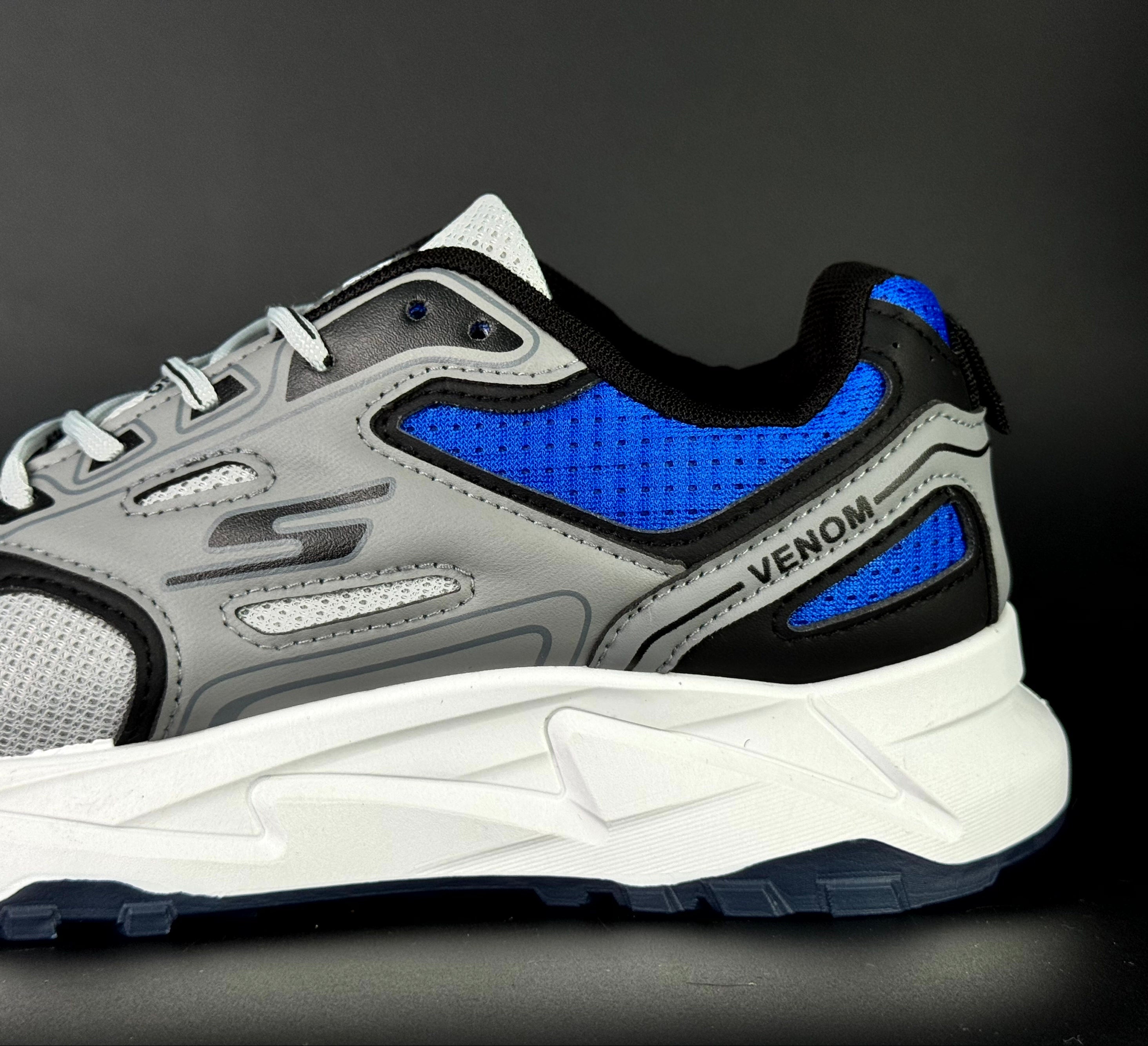 sketchers venom III grise
