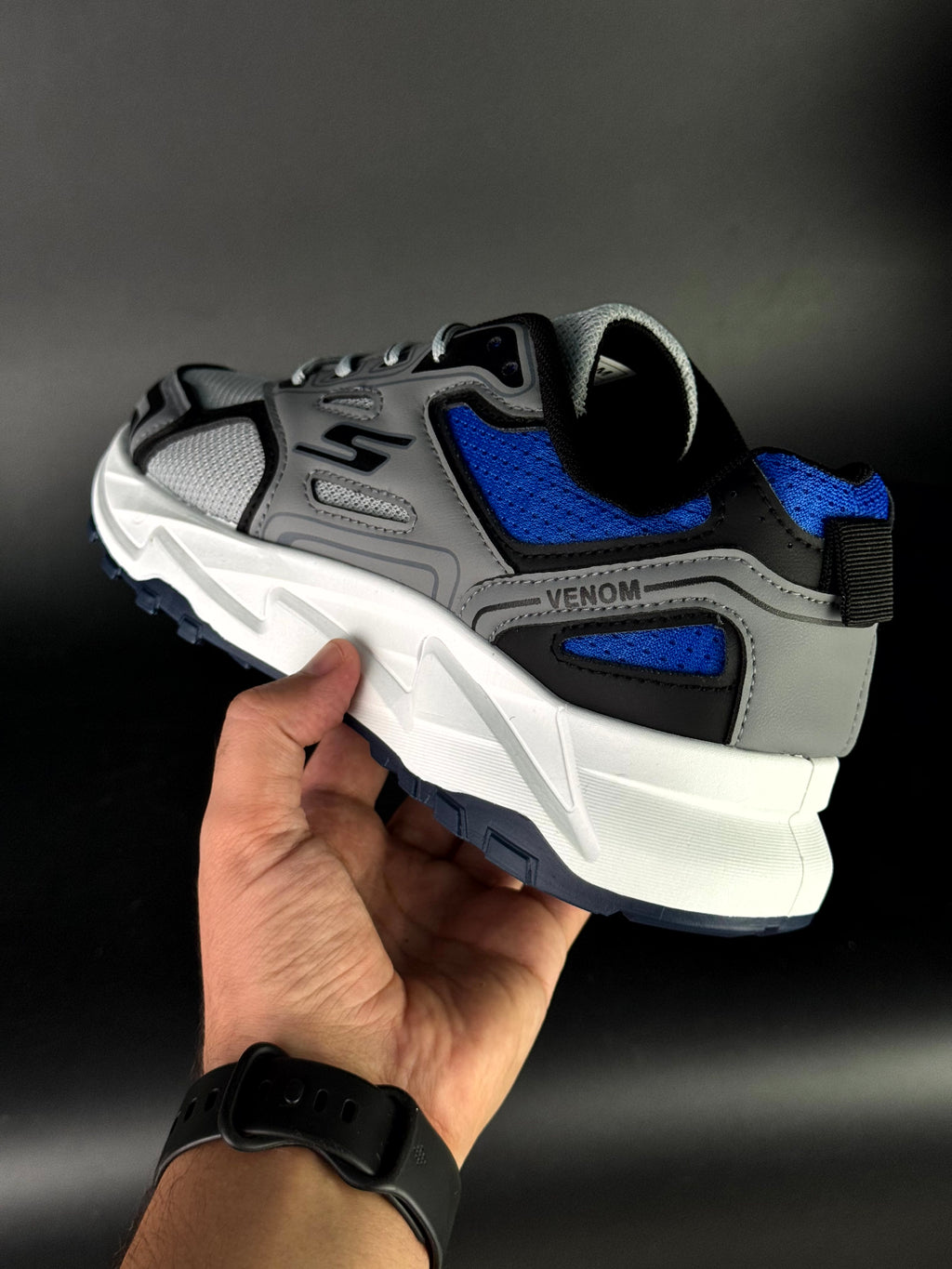 sketchers venom III grise