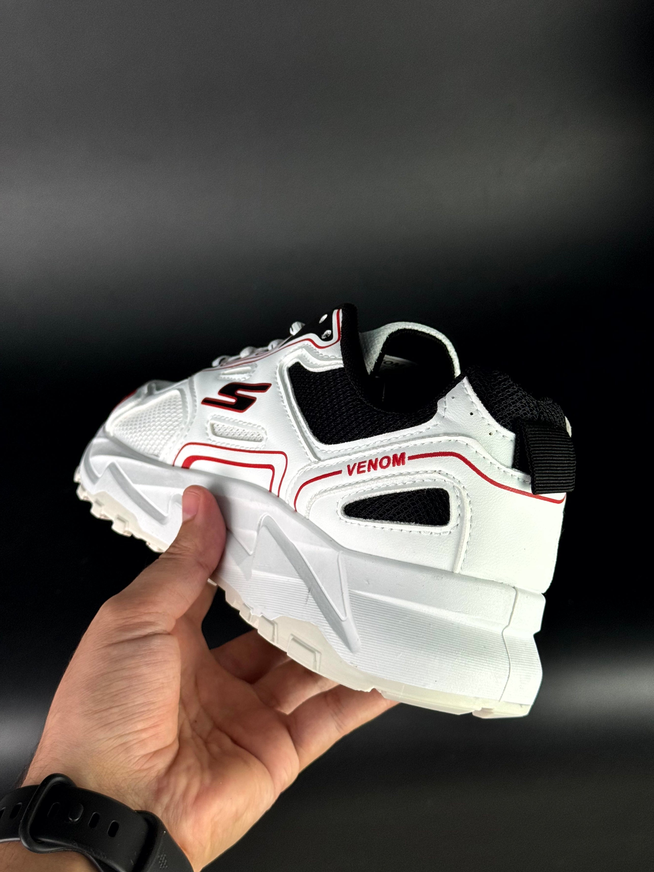sketchers venom III blanche