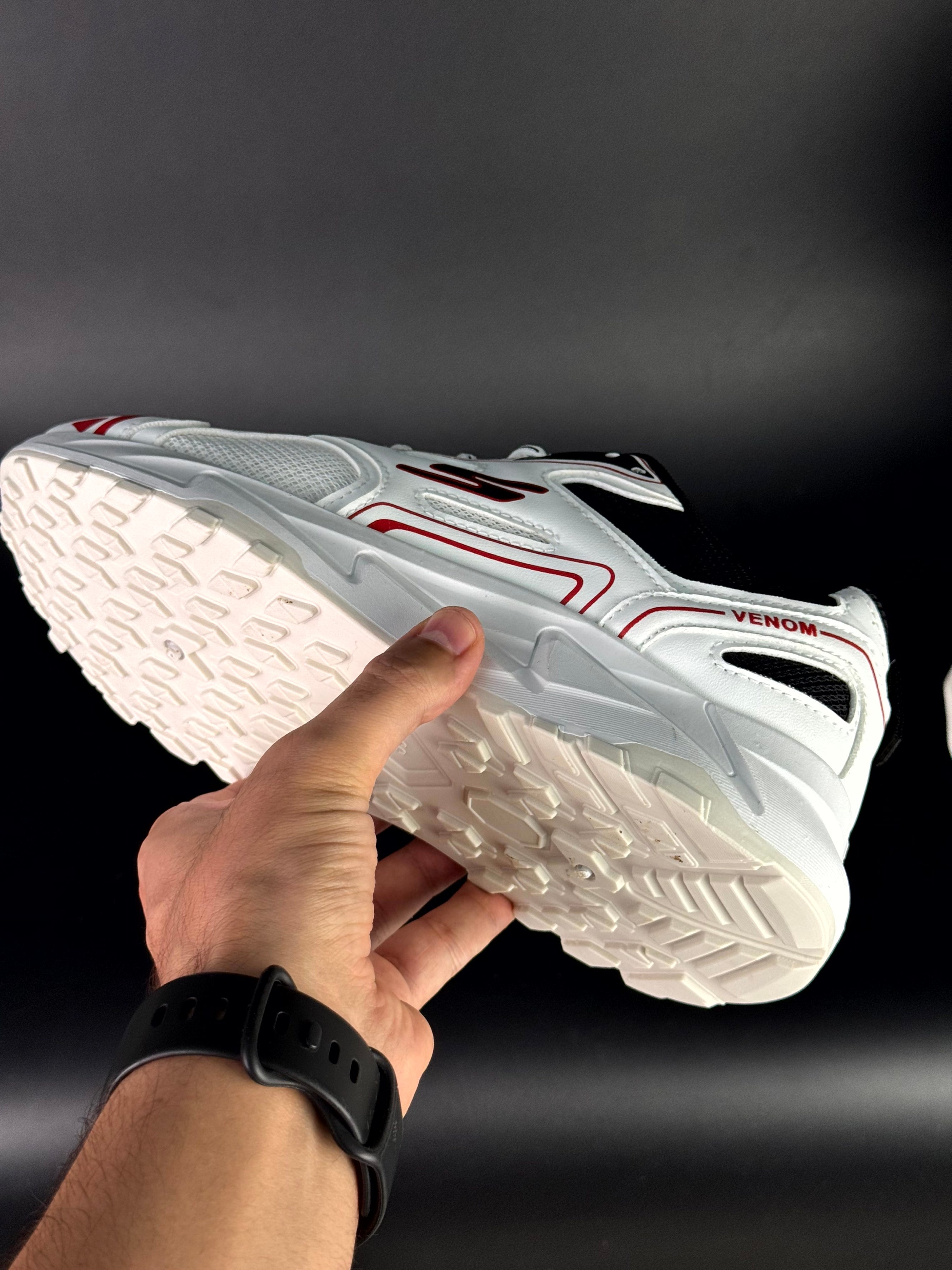 sketchers venom III blanche