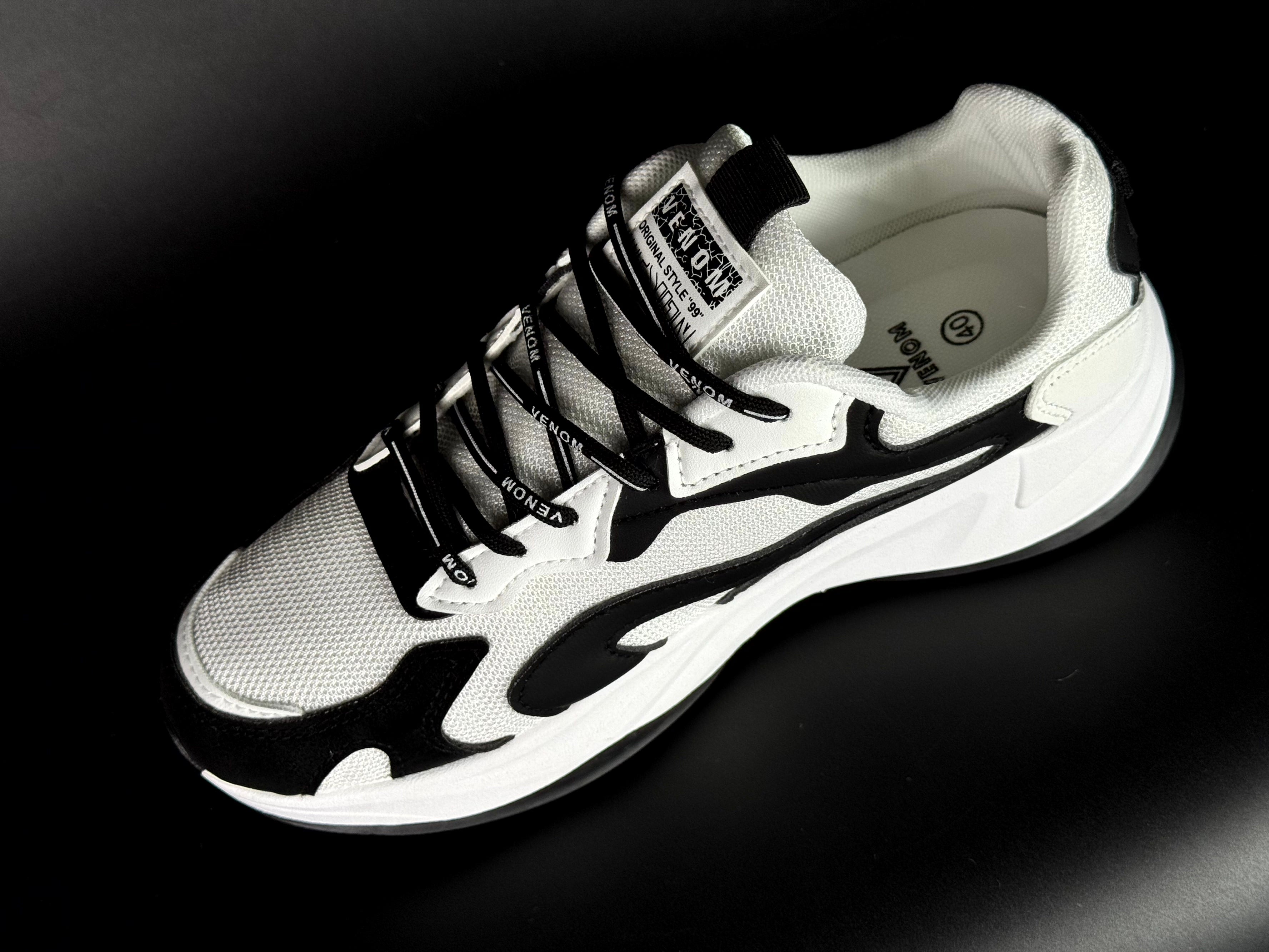 peak venom 2026 noir / blanc