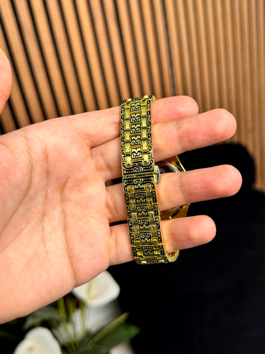 fensir watch islami golden color