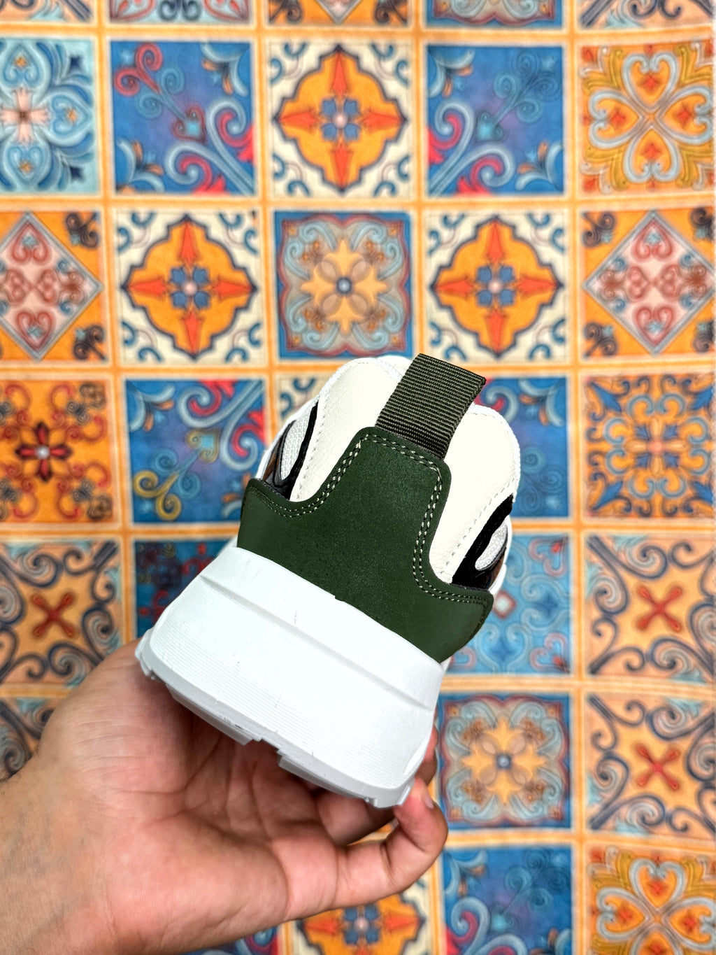 sketchers venom beige