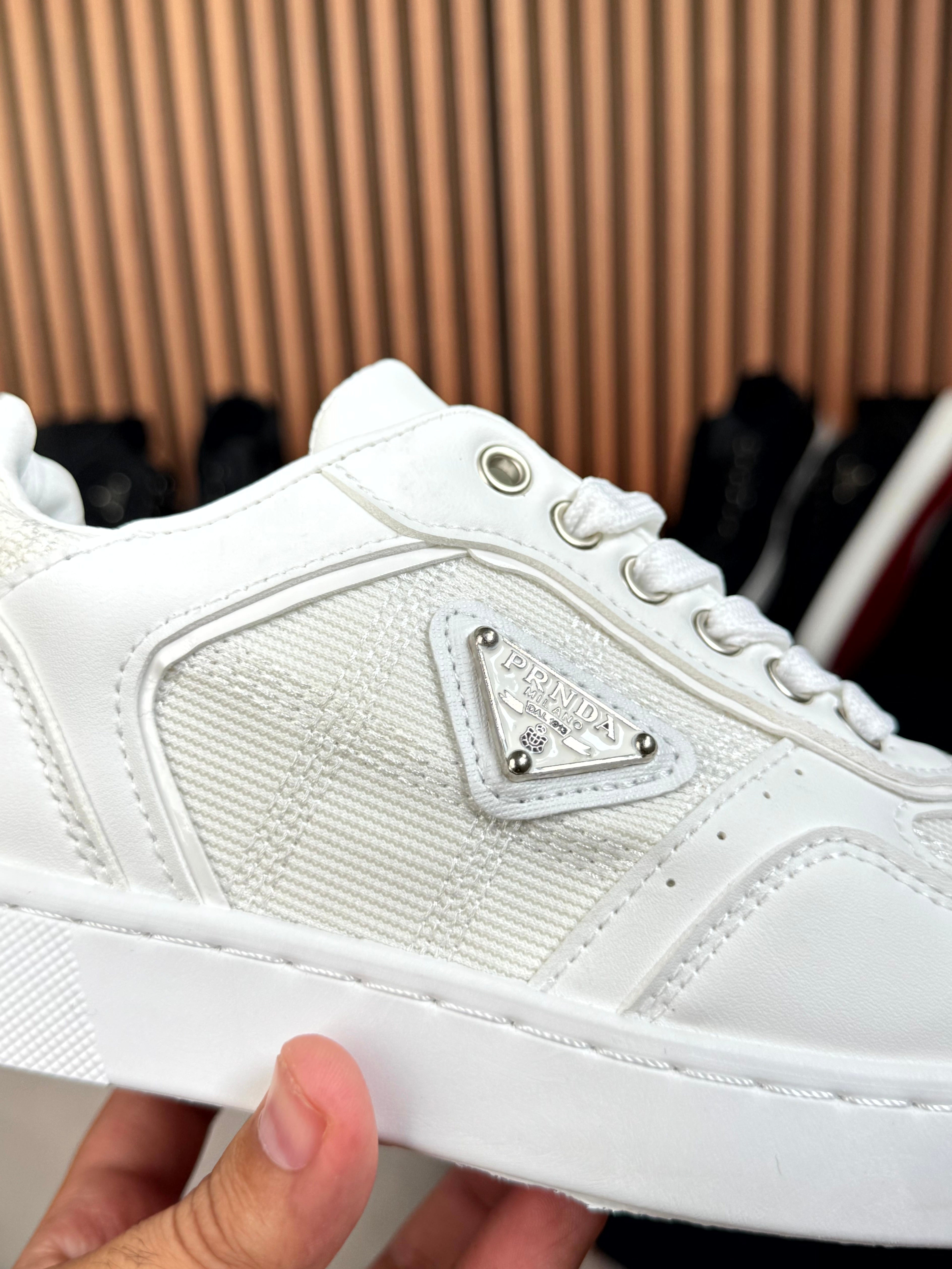 PRADA Critian Le boutin white white