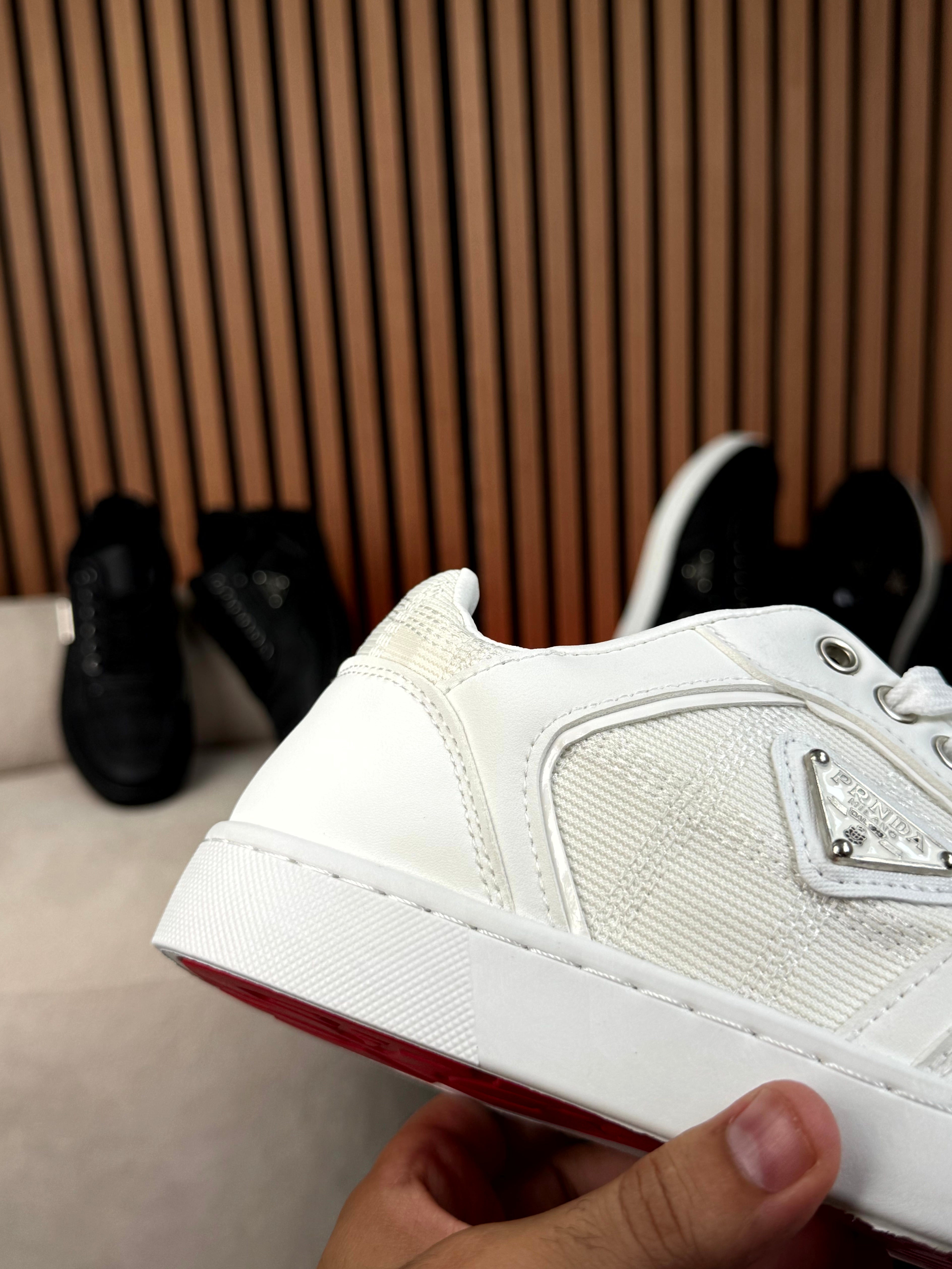 PRADA Critian Le boutin white white
