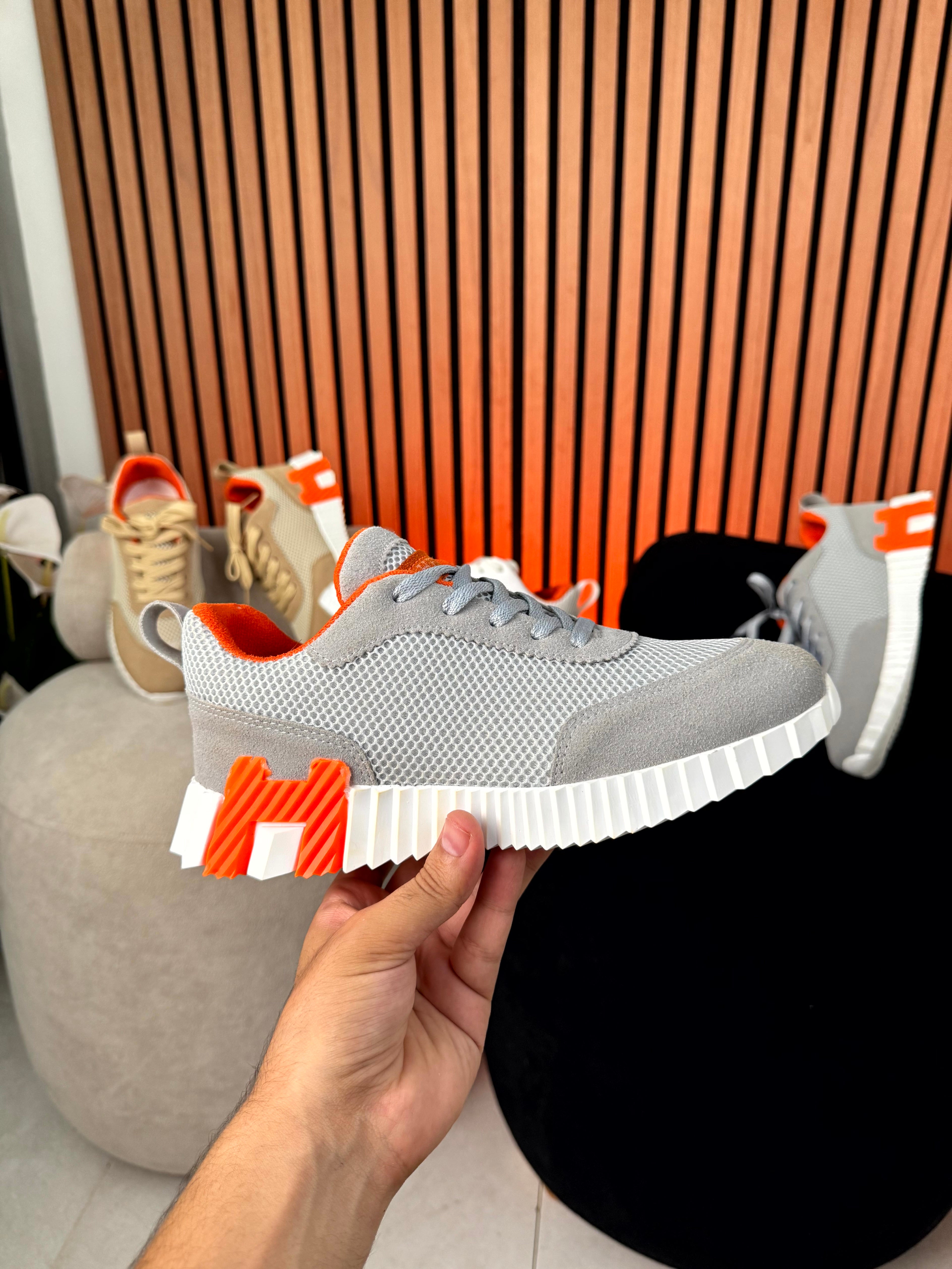 Hermes gris