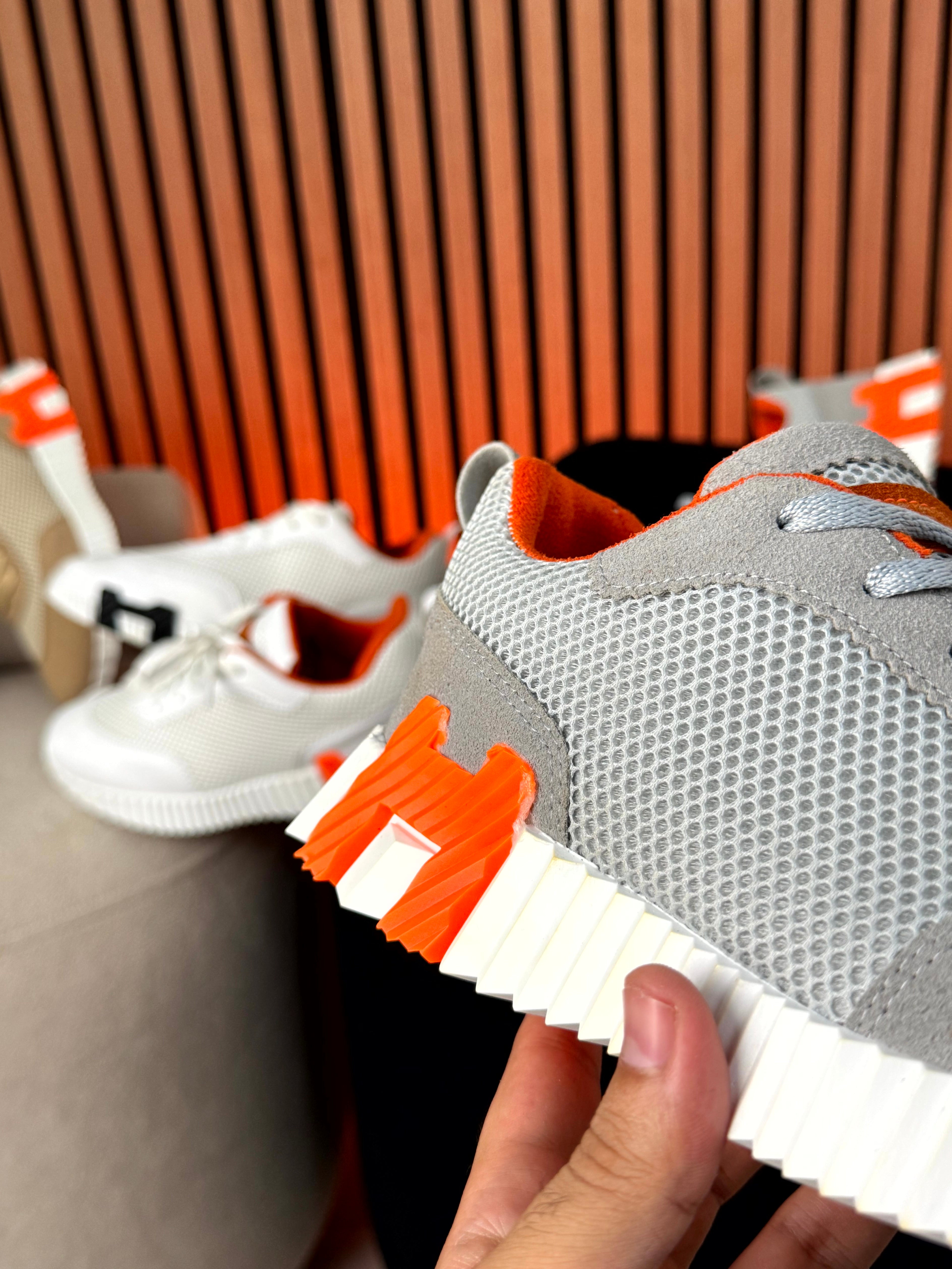 Hermes gris