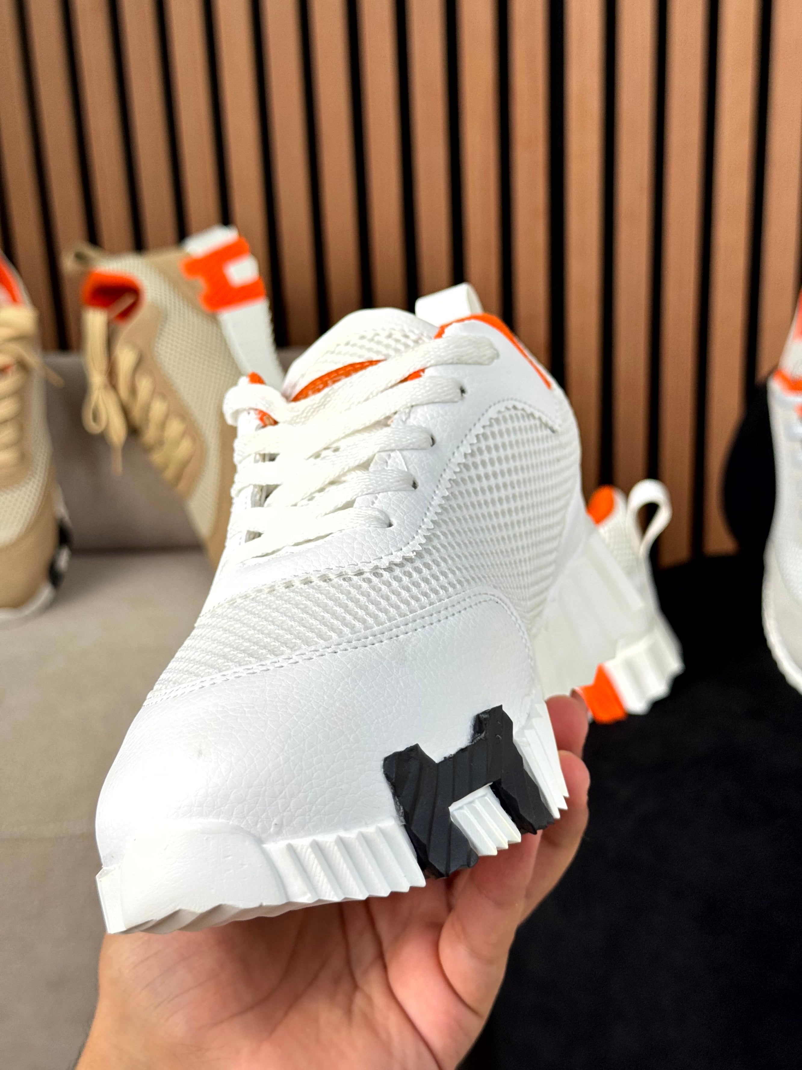 Hermes blanche