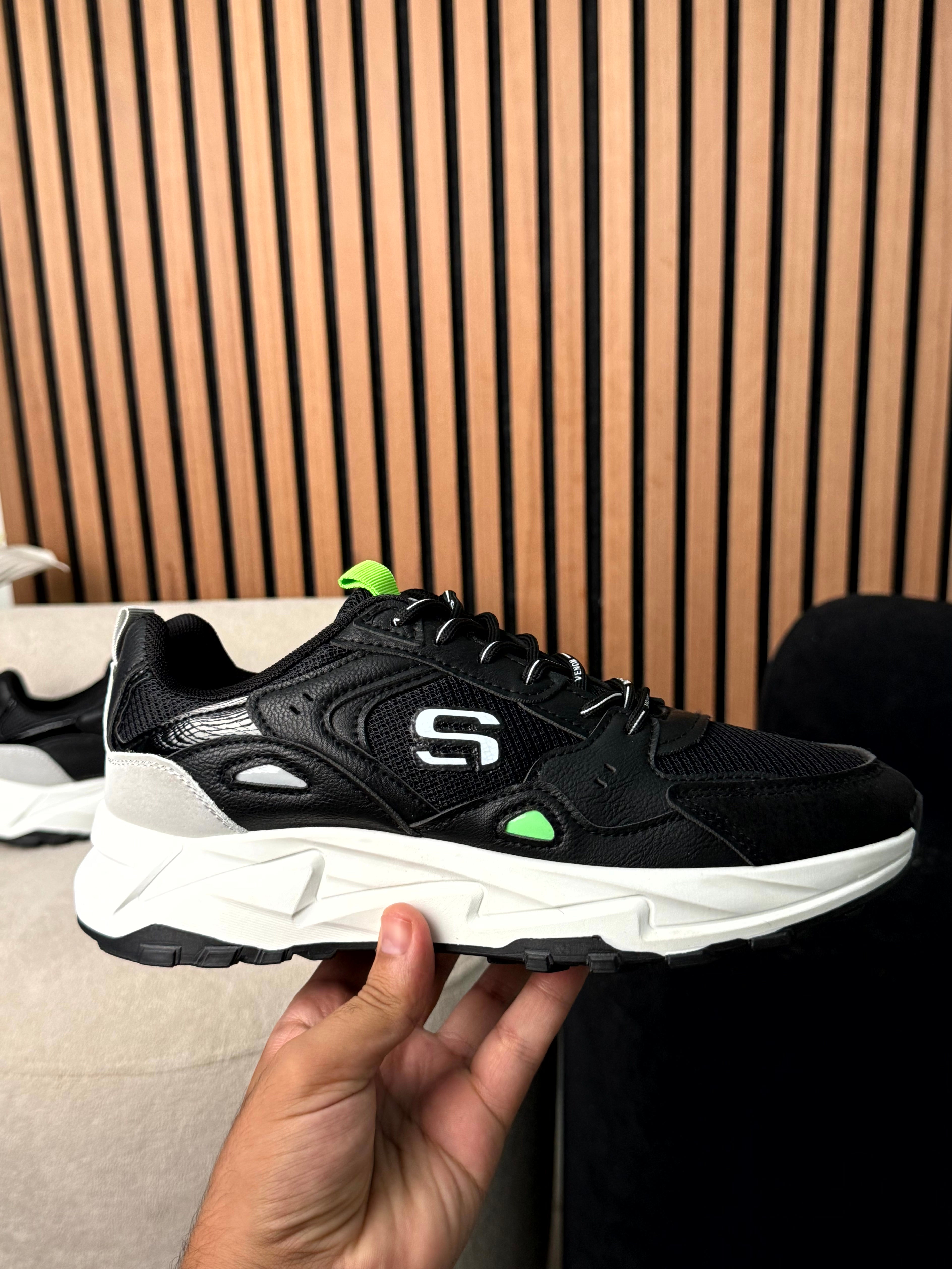 sketchers venom noir