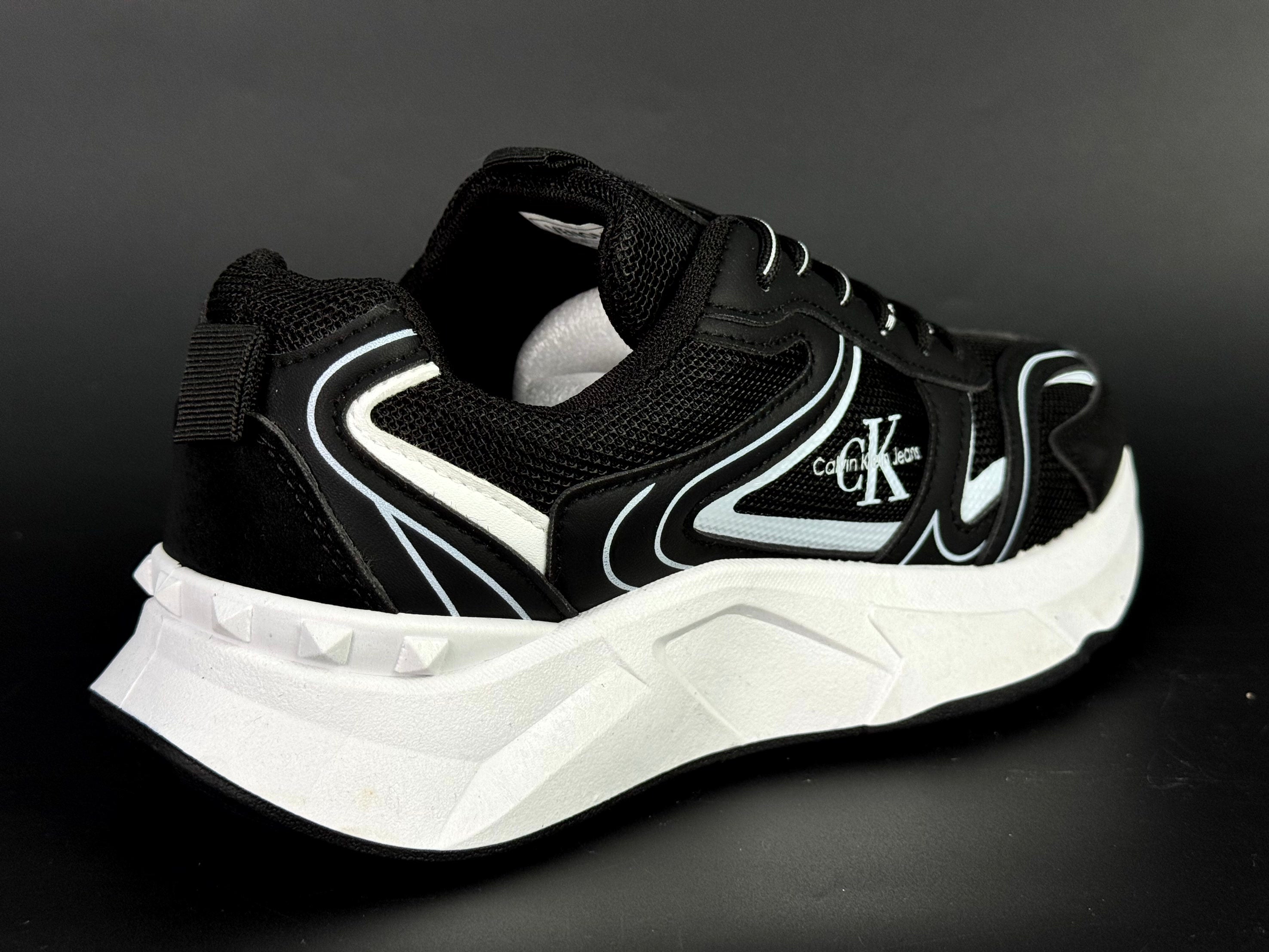 Calvin Klein venom noir