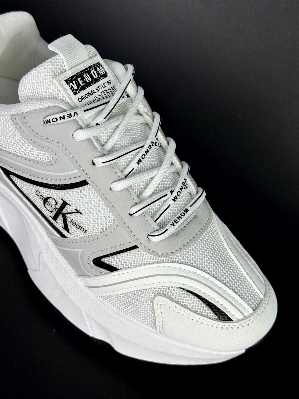 Calvin Klein venom gris