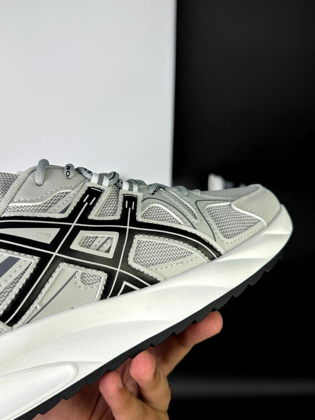 - asics gel venom grise -