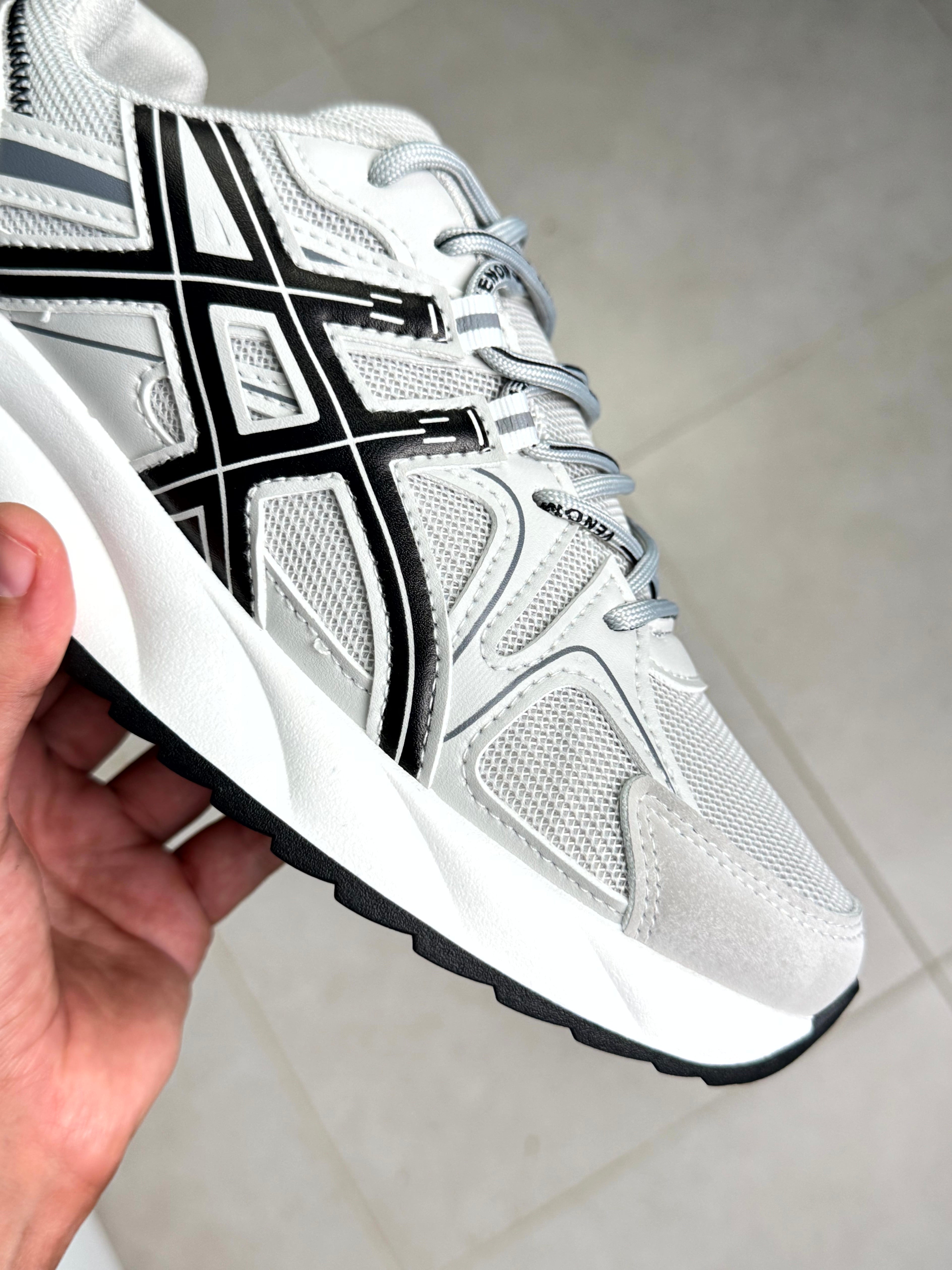 - asics gel venom grise -