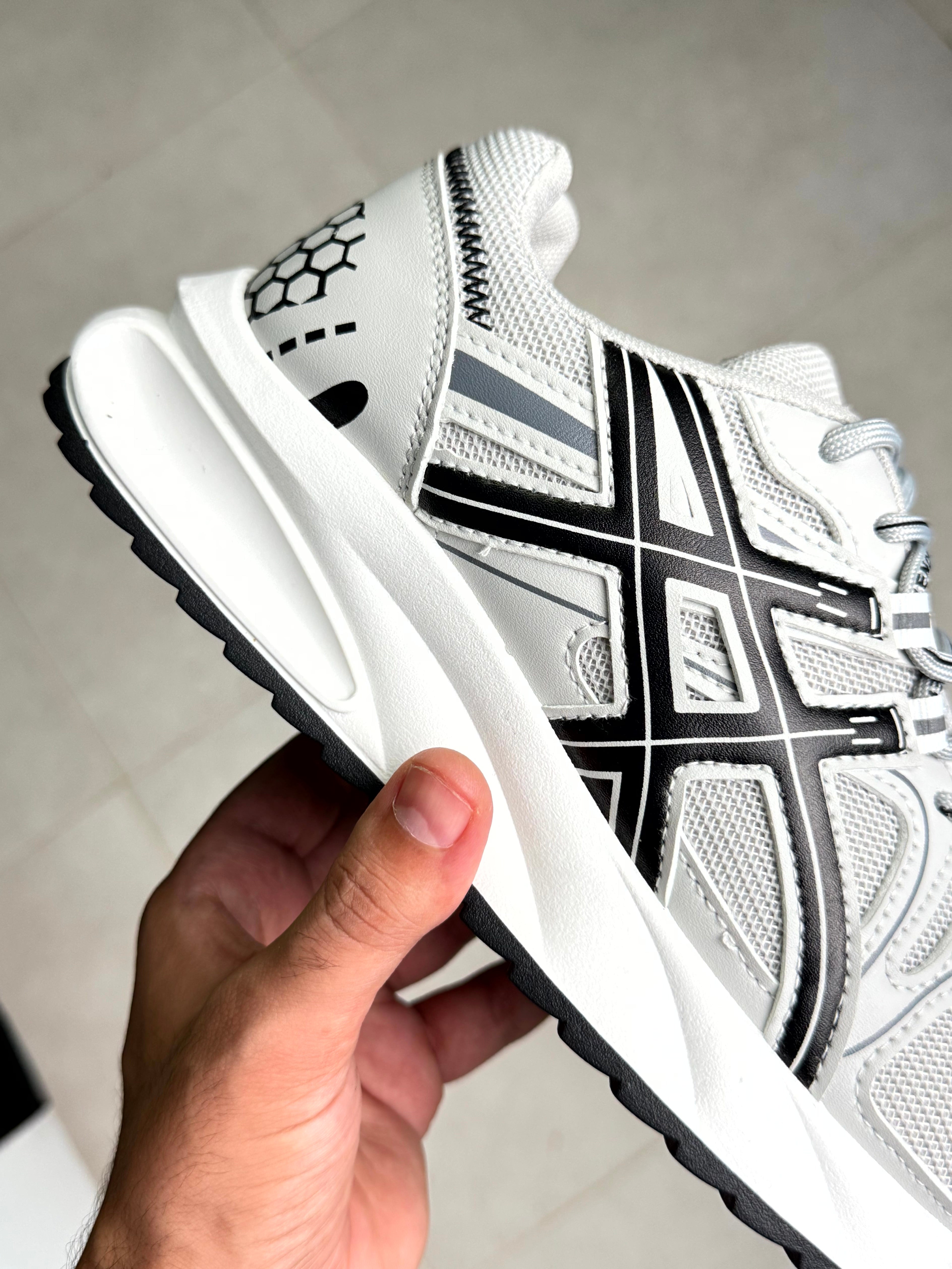- asics gel venom grise -