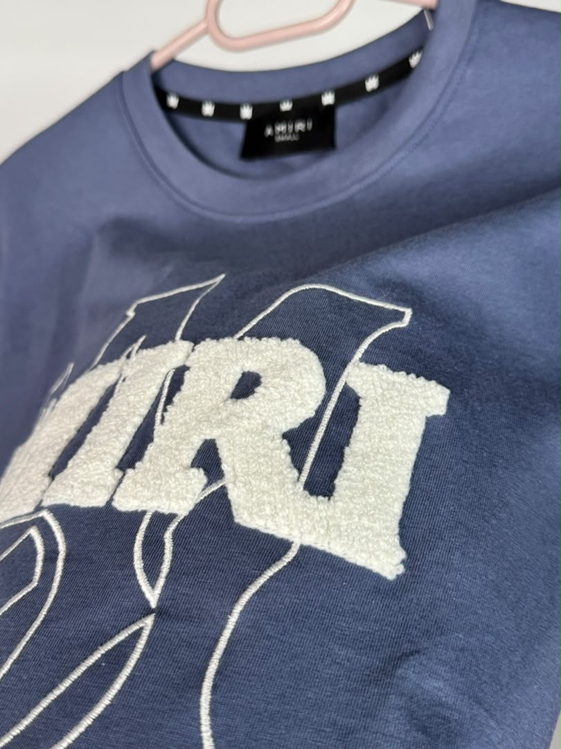 Amiri blue