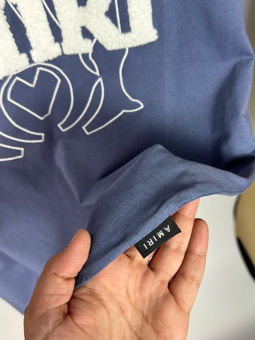 Amiri blue