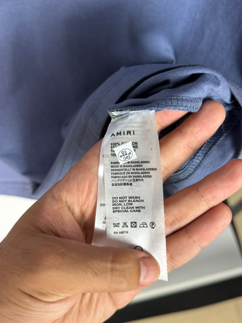 Amiri blue