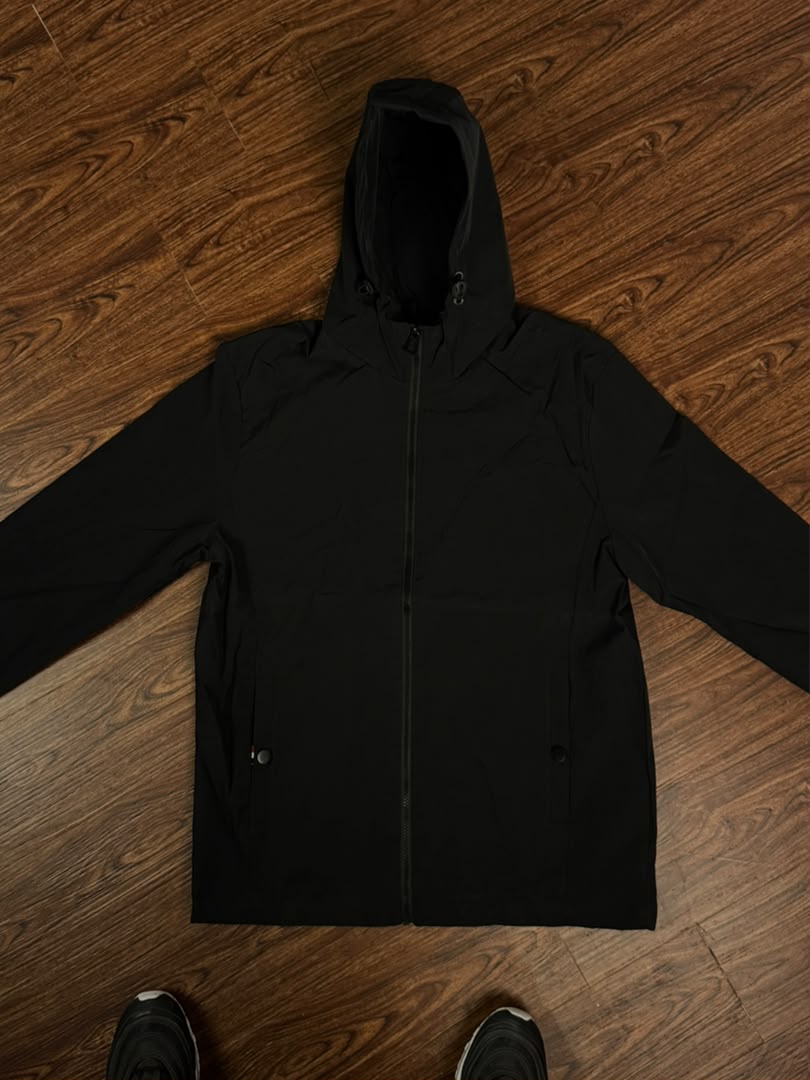 Casual outdoor black
