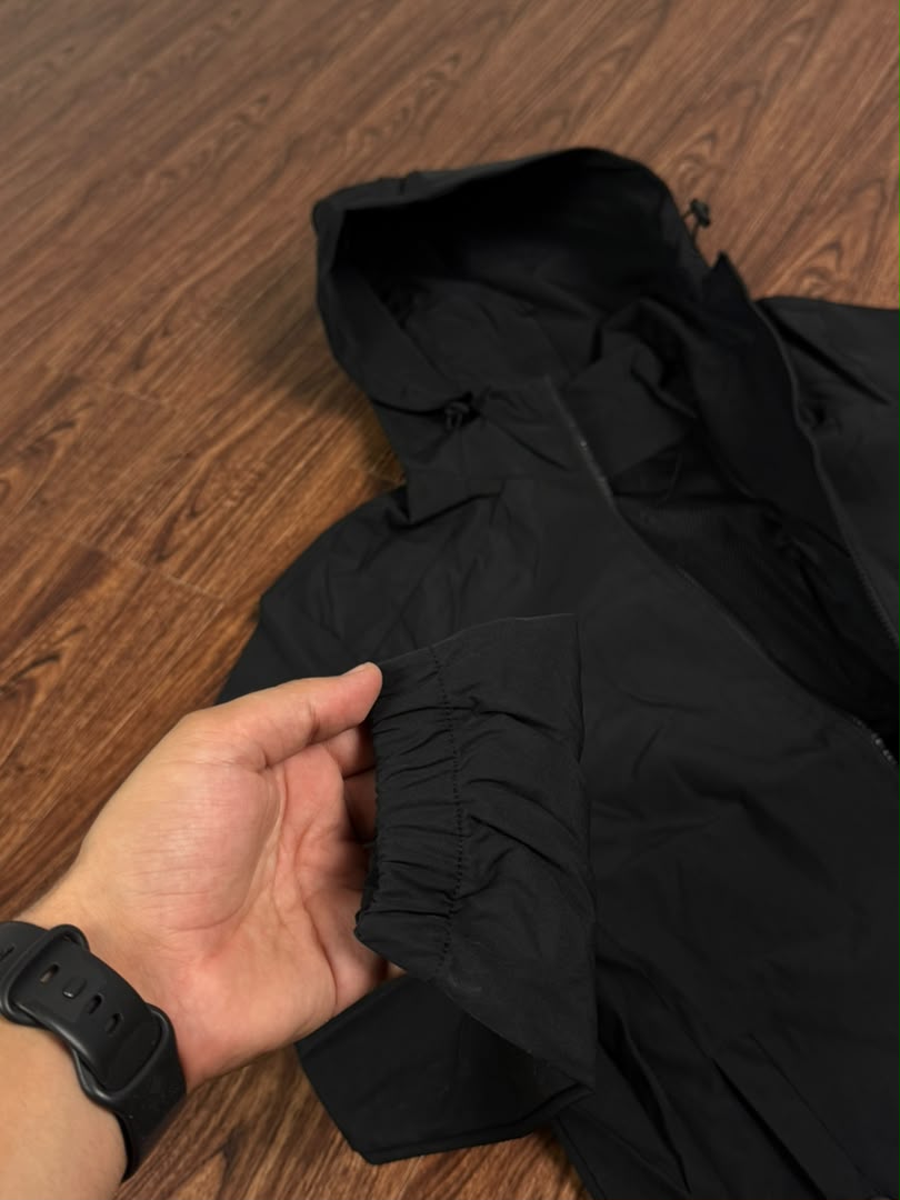 Casual outdoor black