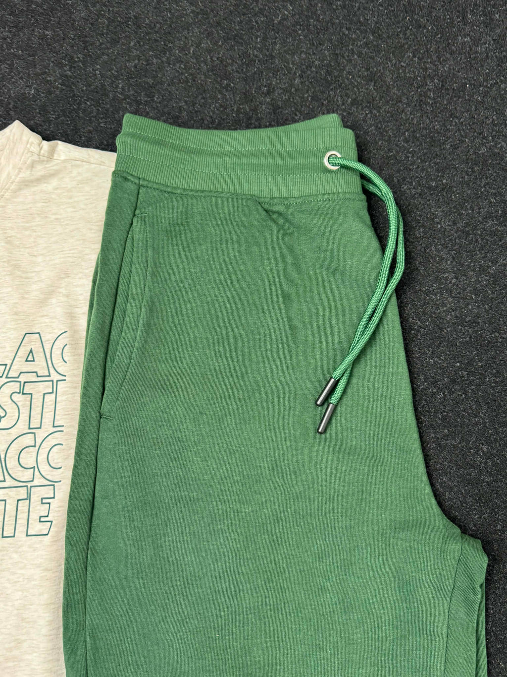 Lacoste ensemble beige