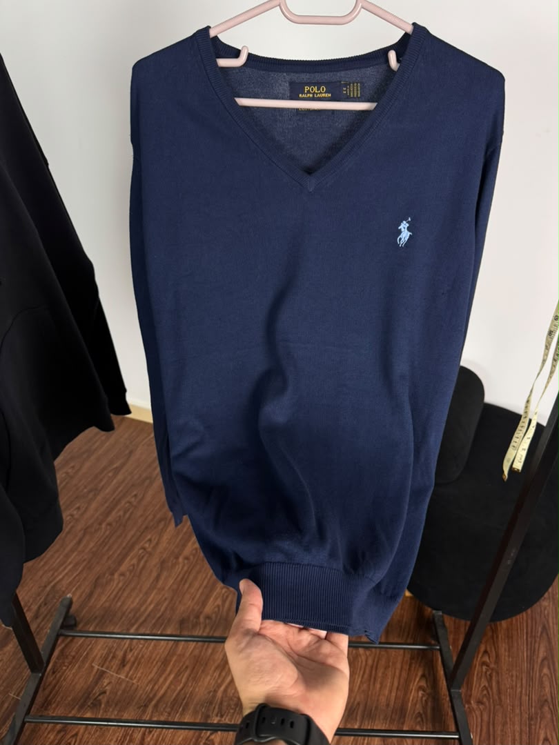 Photo réelle du pull Bleu marine