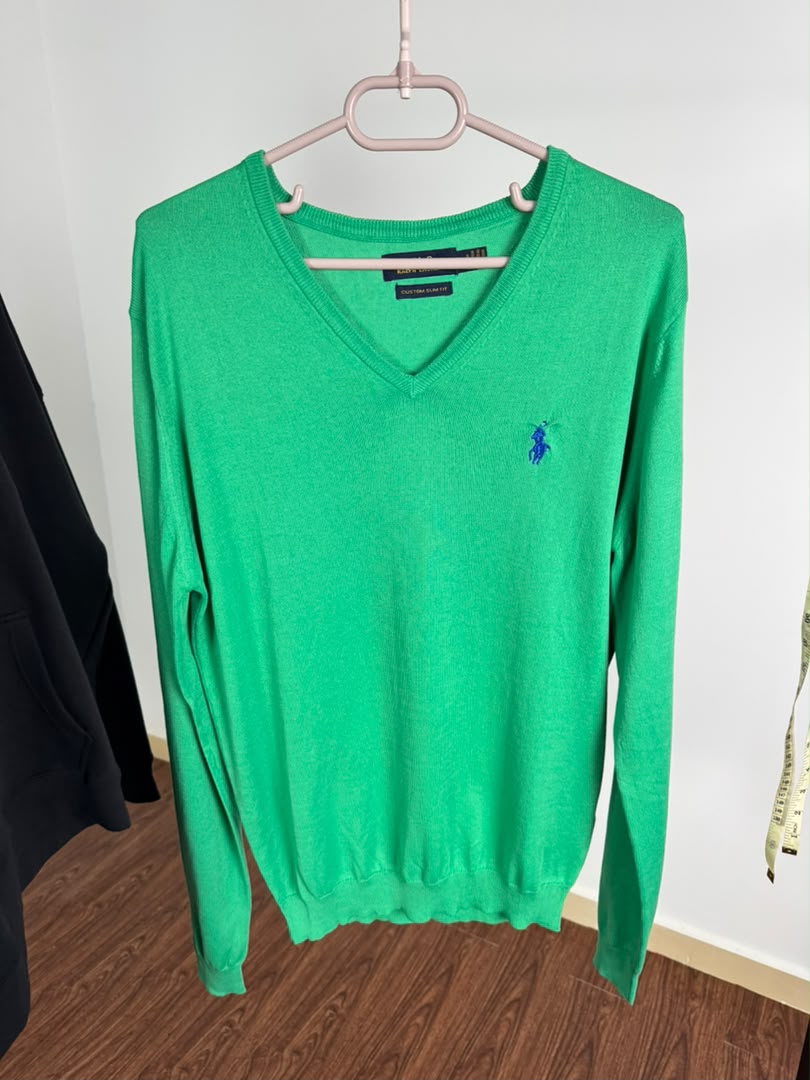 Photo réelle du pull vert vif